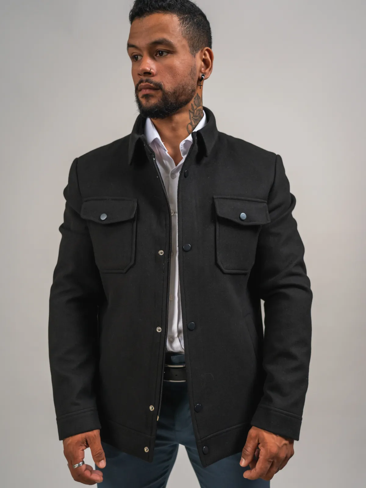 MANTEAU EN LAINE QUATRE POCHES NOIR