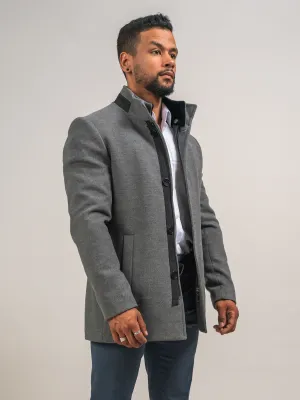 MANTEAU EN LAINE AVEC FOURRURE GRIS