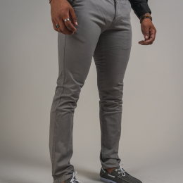 Produit PANTALON SLIM COULEUR UNIE Image
